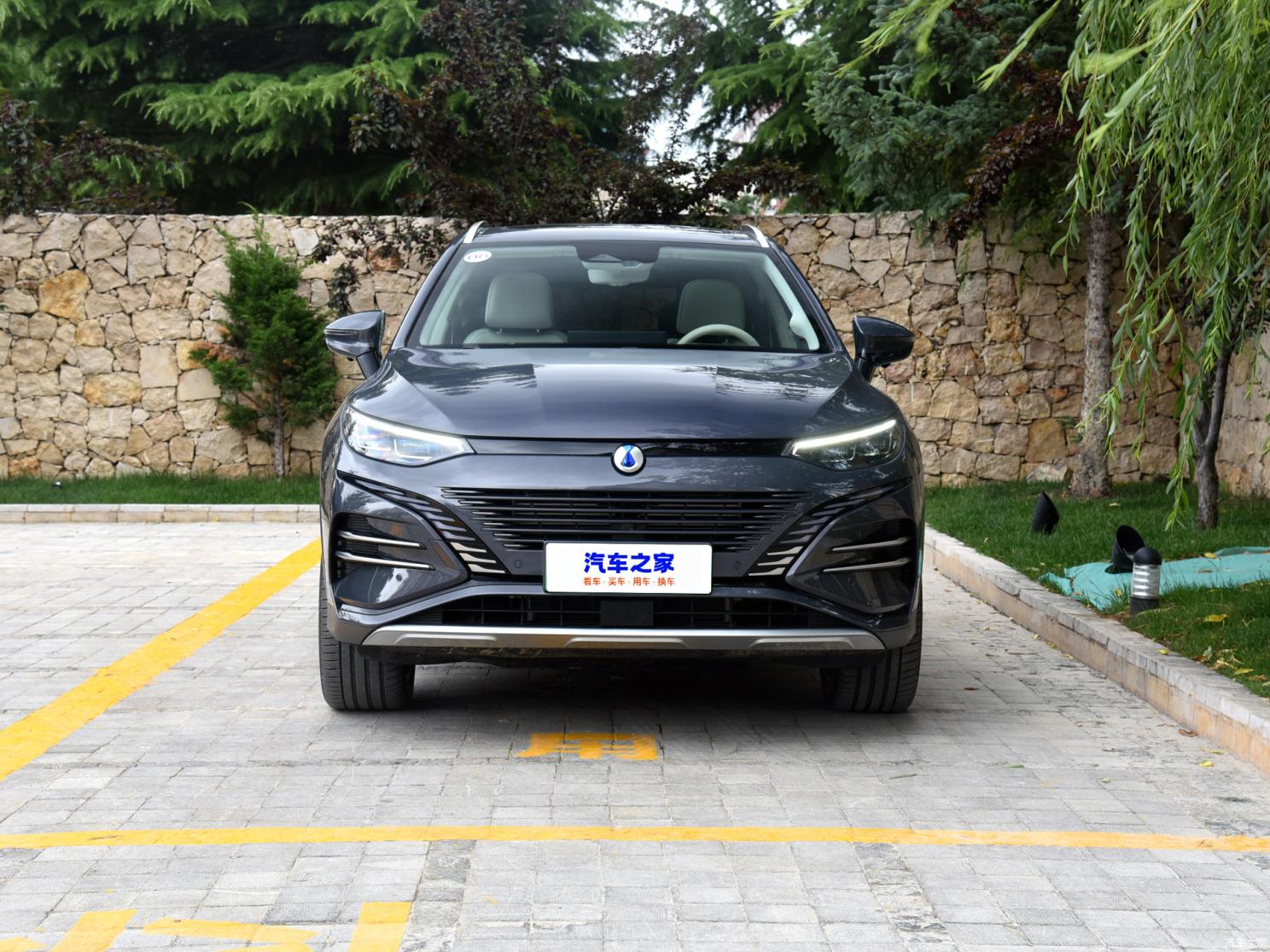 騰勢(shì)汽車(chē) 騰勢(shì)N8 2023款 基本型
