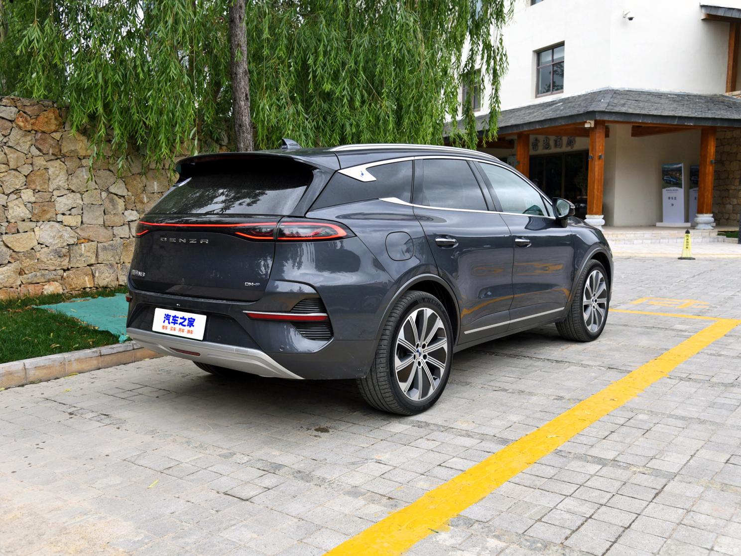 騰勢(shì)汽車(chē) 騰勢(shì)N8 2023款 基本型